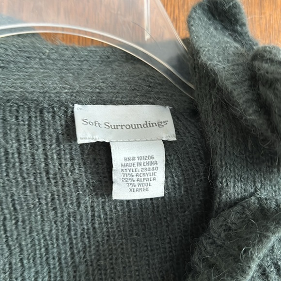 Soft surroundings X-Large green sweater - Picture 2 of 16